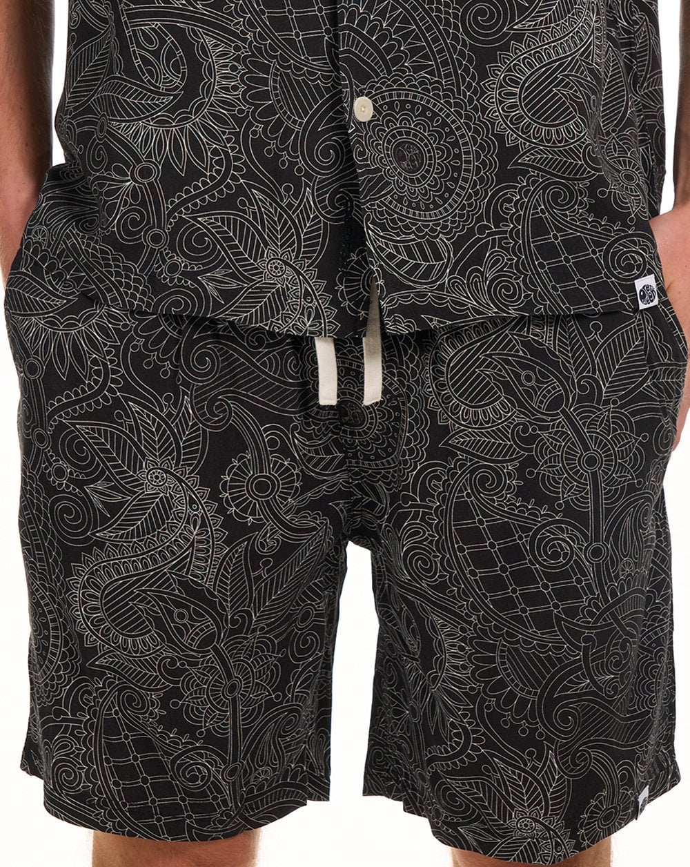 Pretty Green Resonance Linear Paisley Shorts Black