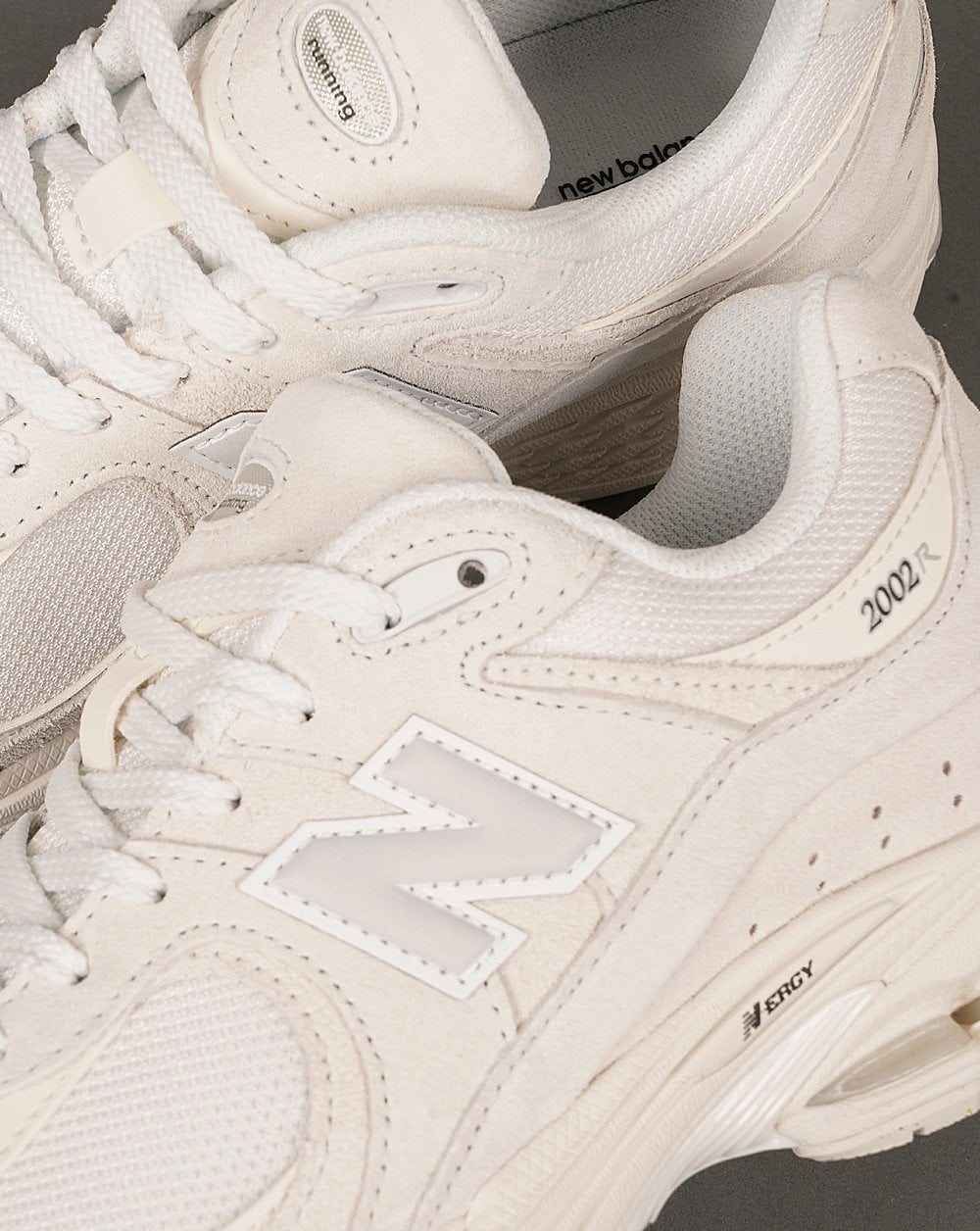 New Balance 2002R Trainers Sea Salt