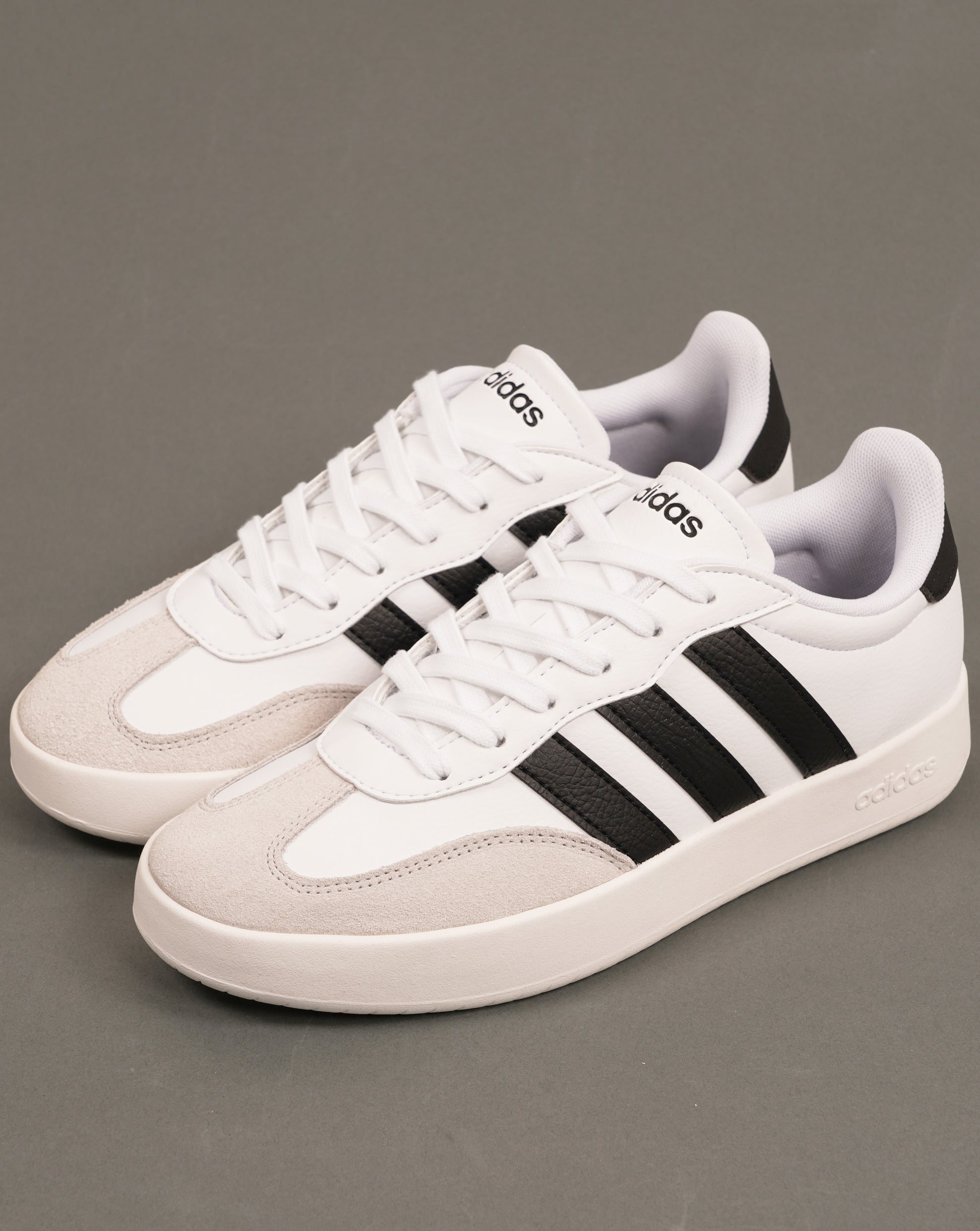 Adidas Barreda Trainers White/Black