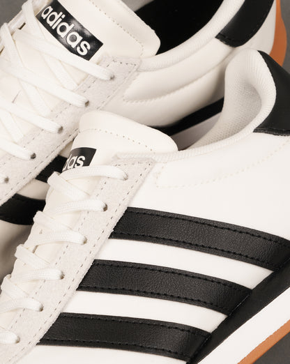 Adidas Runvista Trainers White/Black
