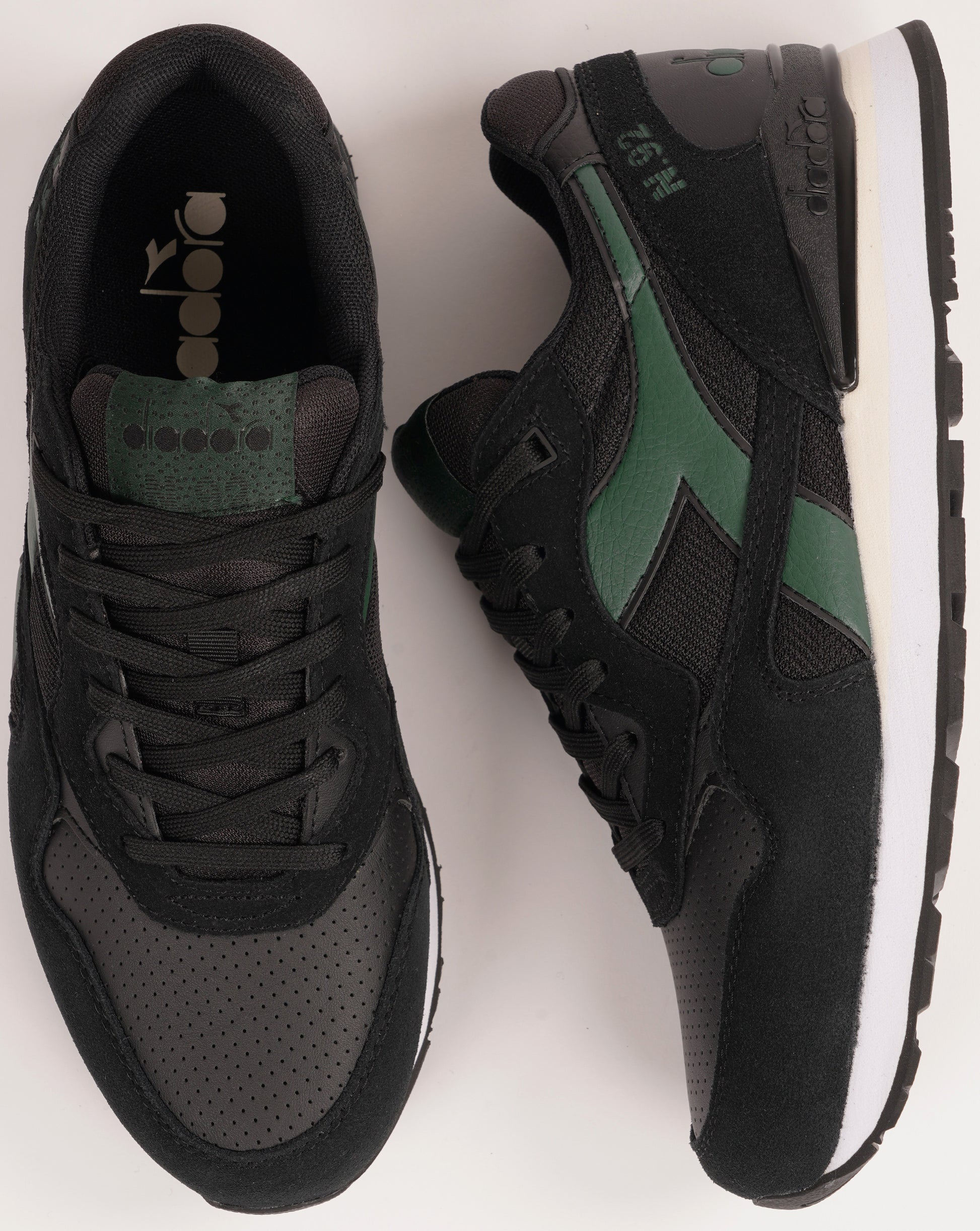 Diadora N92 Advance Trainers Black/Pine Needle