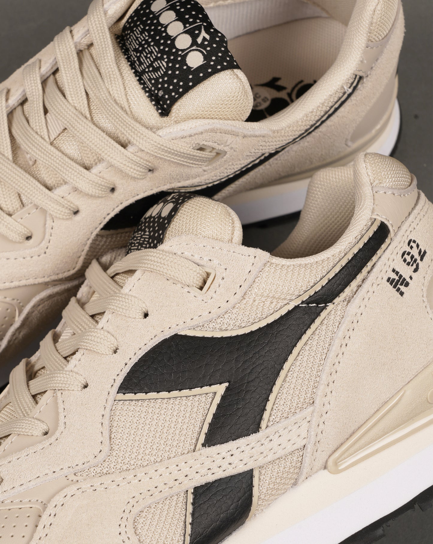 Diadora N92 Advance Trainers Gray Oat