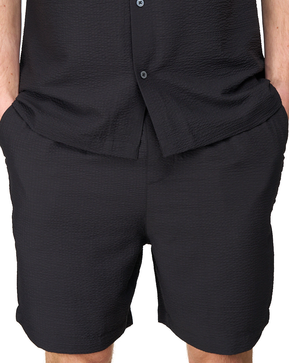 Lyle & Scott Crinkle Resort Shorts Black