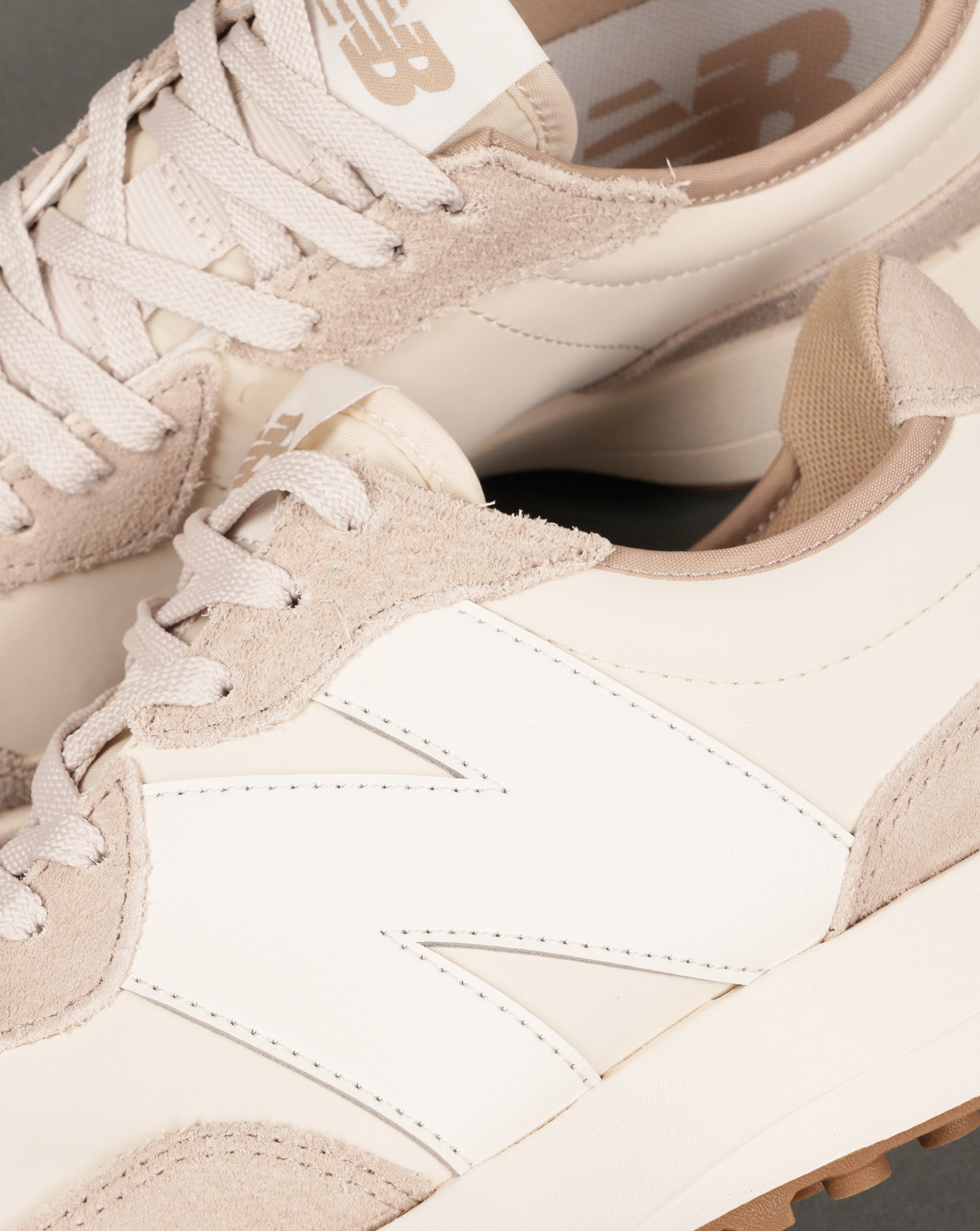 New Balance 327 Trainers Mindful Grey/Sea Salt