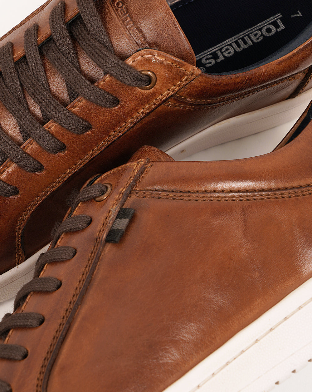 Roamers 7 Eyelet Shoe Trainers Tan