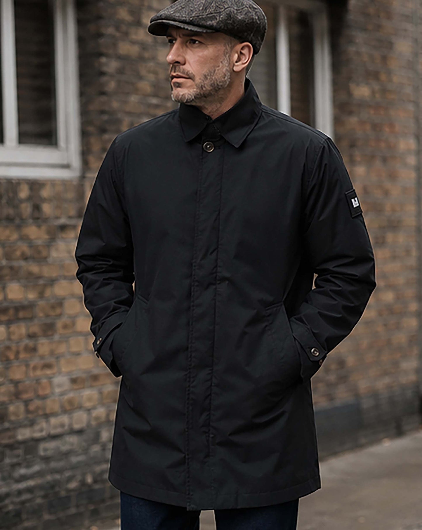 Weekend Offender Whitehouse Mac Black