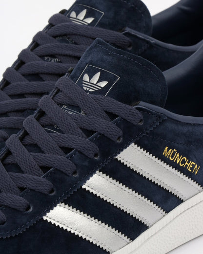 Adidas Munchen Trainers Navy Blue/Silver