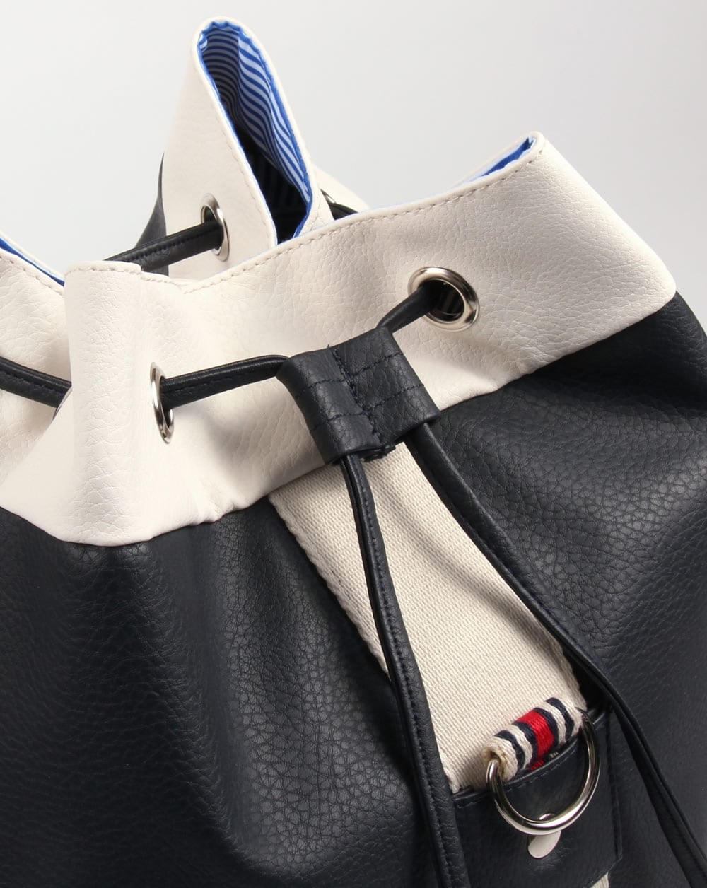 Fila Vintage Biago Duffle Bag Navy/White
